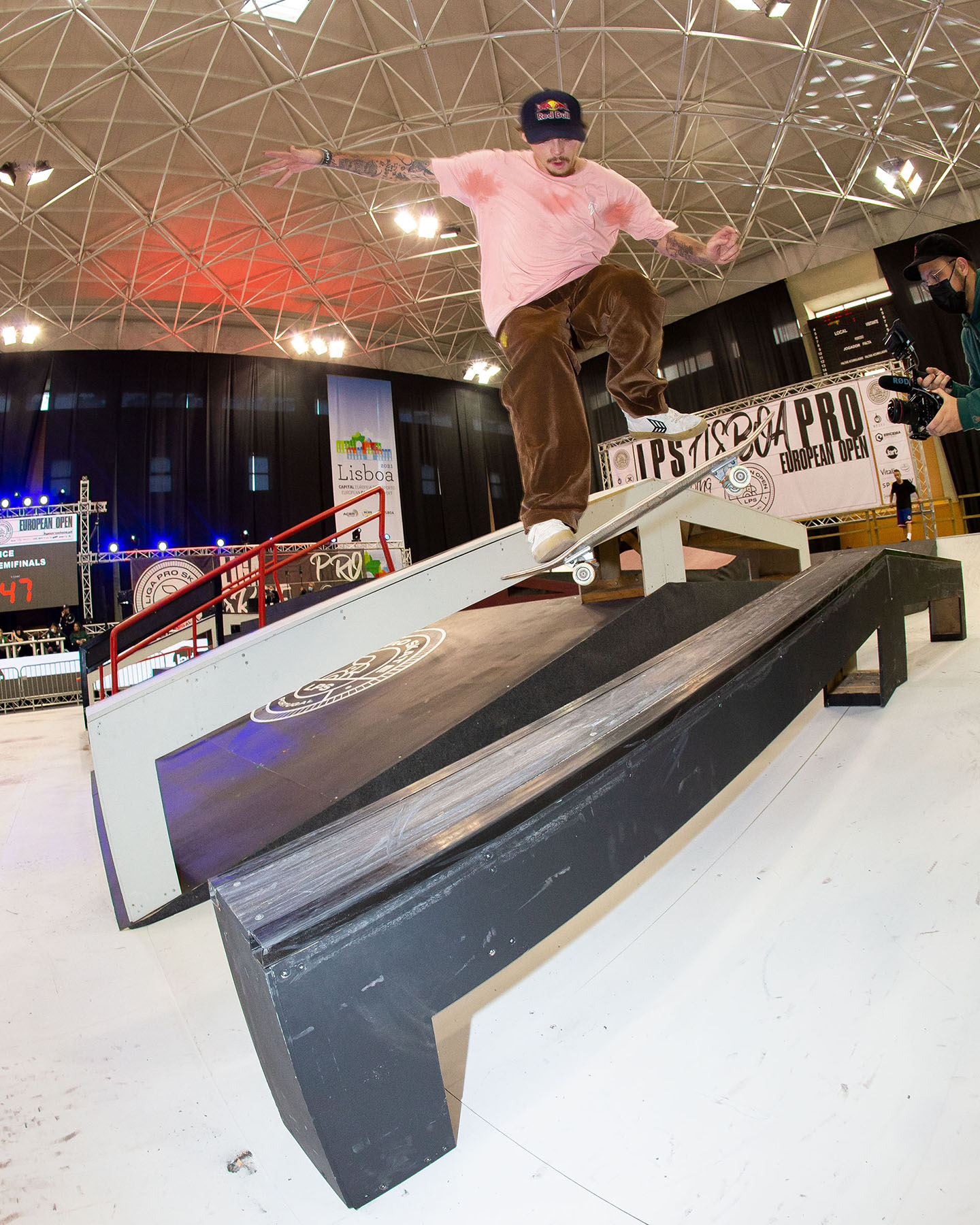 Gustavo Ribeiro Treflip Nosegrind