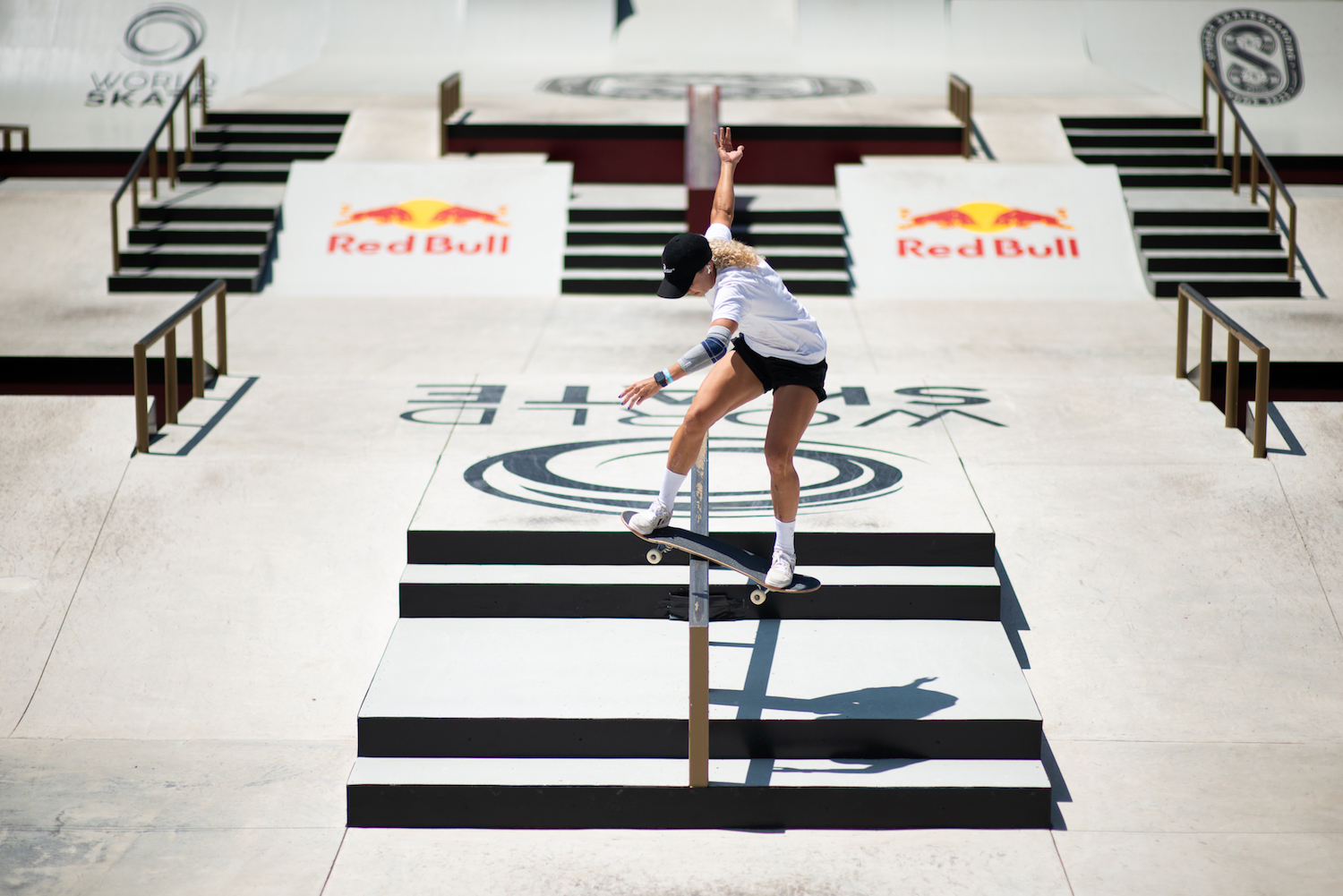 images/1ROME_STREET_2023/Gabi_Mazetto_lipslide_smaller_rail_WorldSkate_WST_Street_RomePark_2023_Jake_darwen-24.jpg