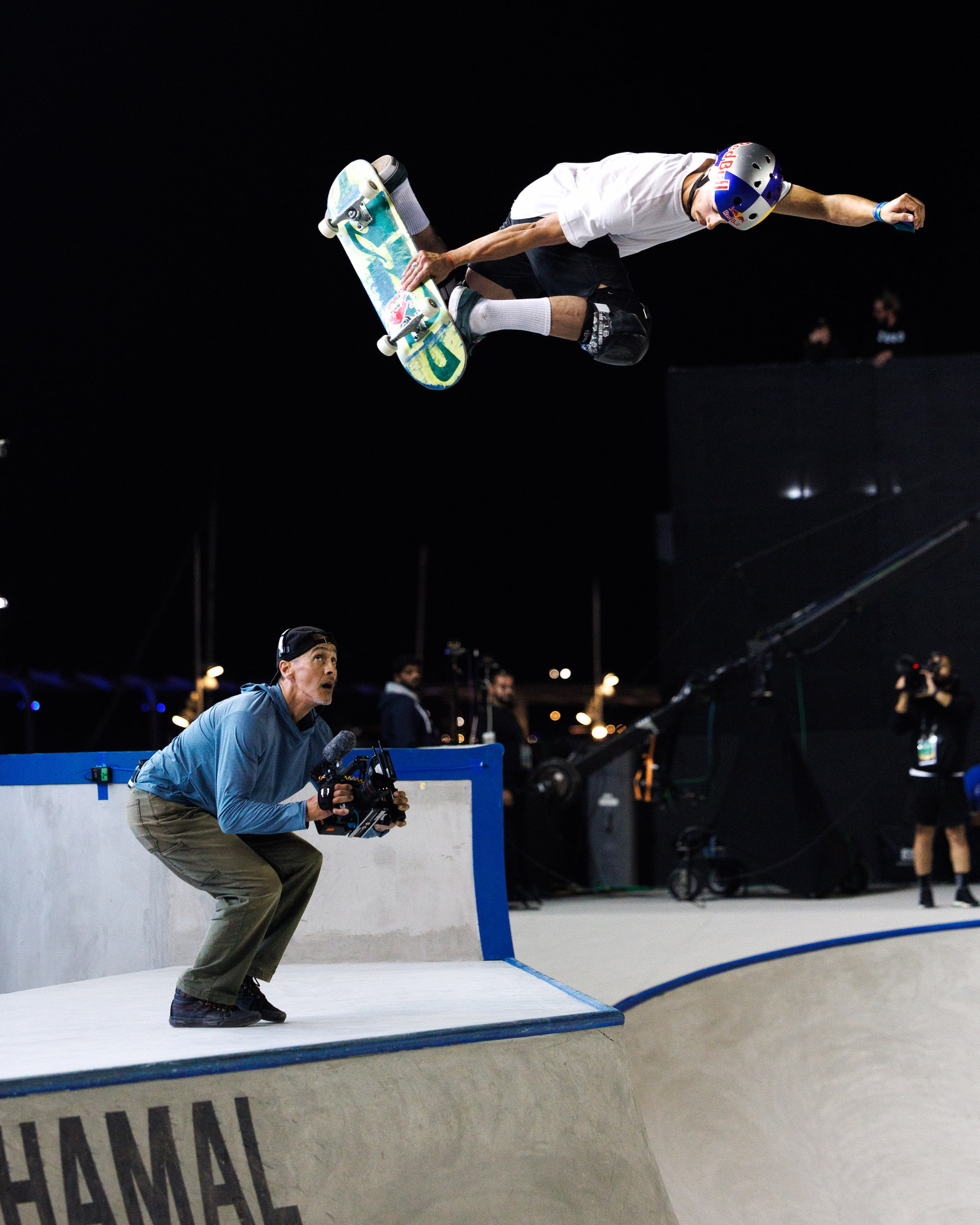 Danny Leon backside air WST Street WCH OQS Dubai Bryce Kanights 7