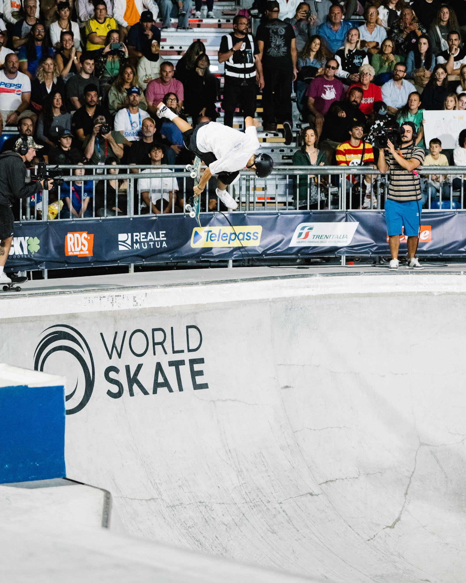 Hampus Wineberg hardflip indy WST Park Rome Kenji Hurata 5922