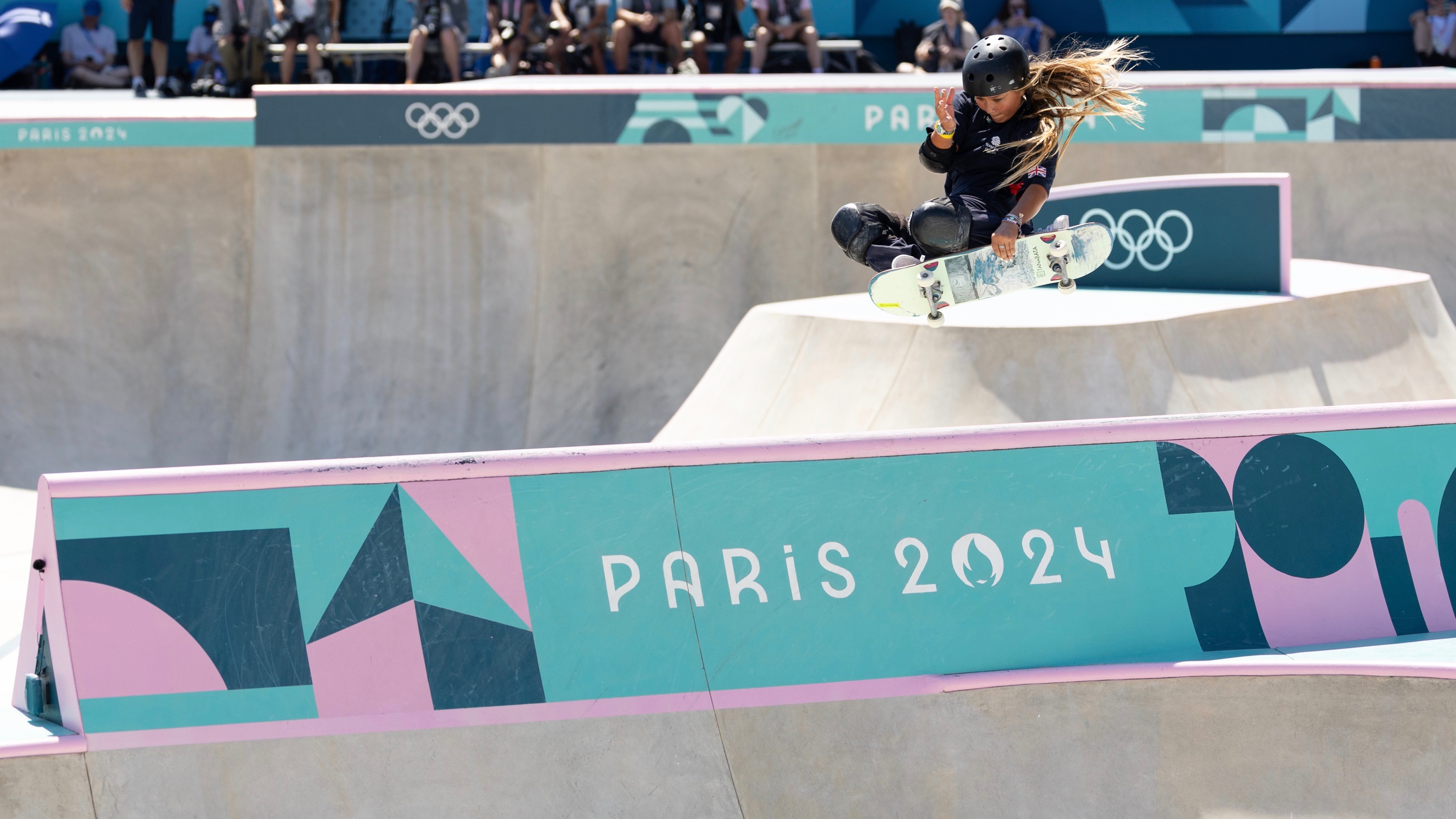 images/Paris_2024/WOMENS_PARK_FINALS/16_9_Sky_Brown_tuck_knee_WST_WCH_OG_Paris_Bryce_Kanights-7_2.jpg