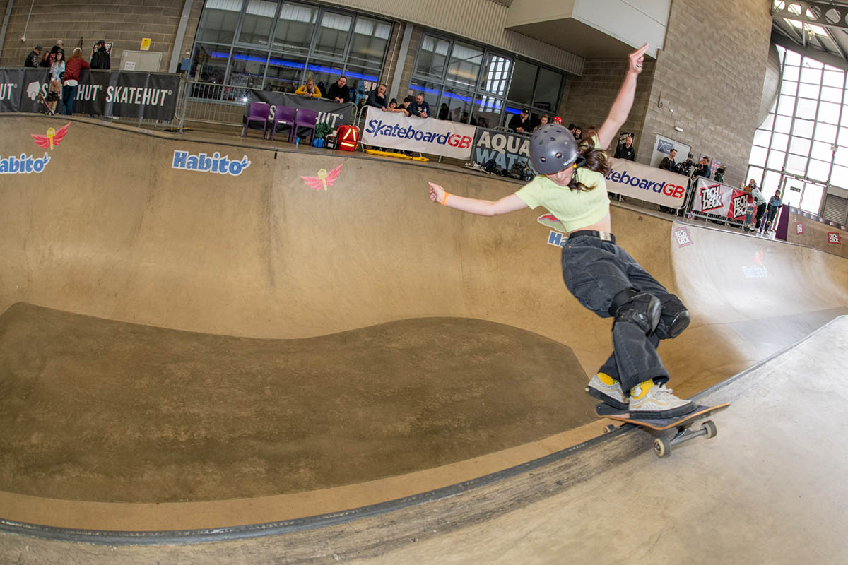 images/Skateboard_GB_X_Habito_National_Championships_2022/lola-tambling-front-slide-roll-garry-jones.jpg