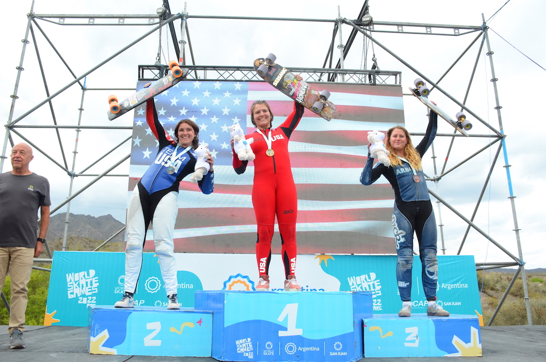 girls podium