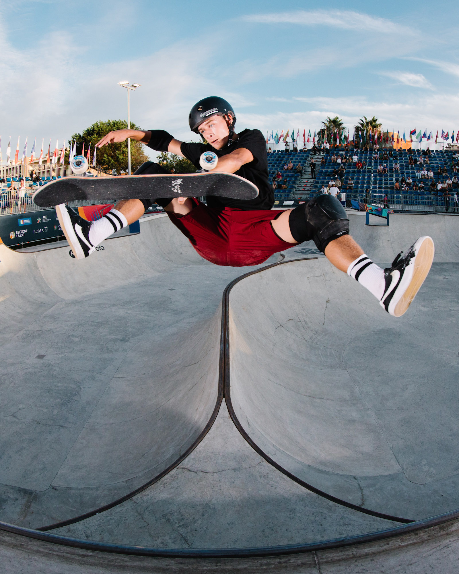 Viktor Somunde kickflip indy WST Park Rome Kenji Hurata 9591