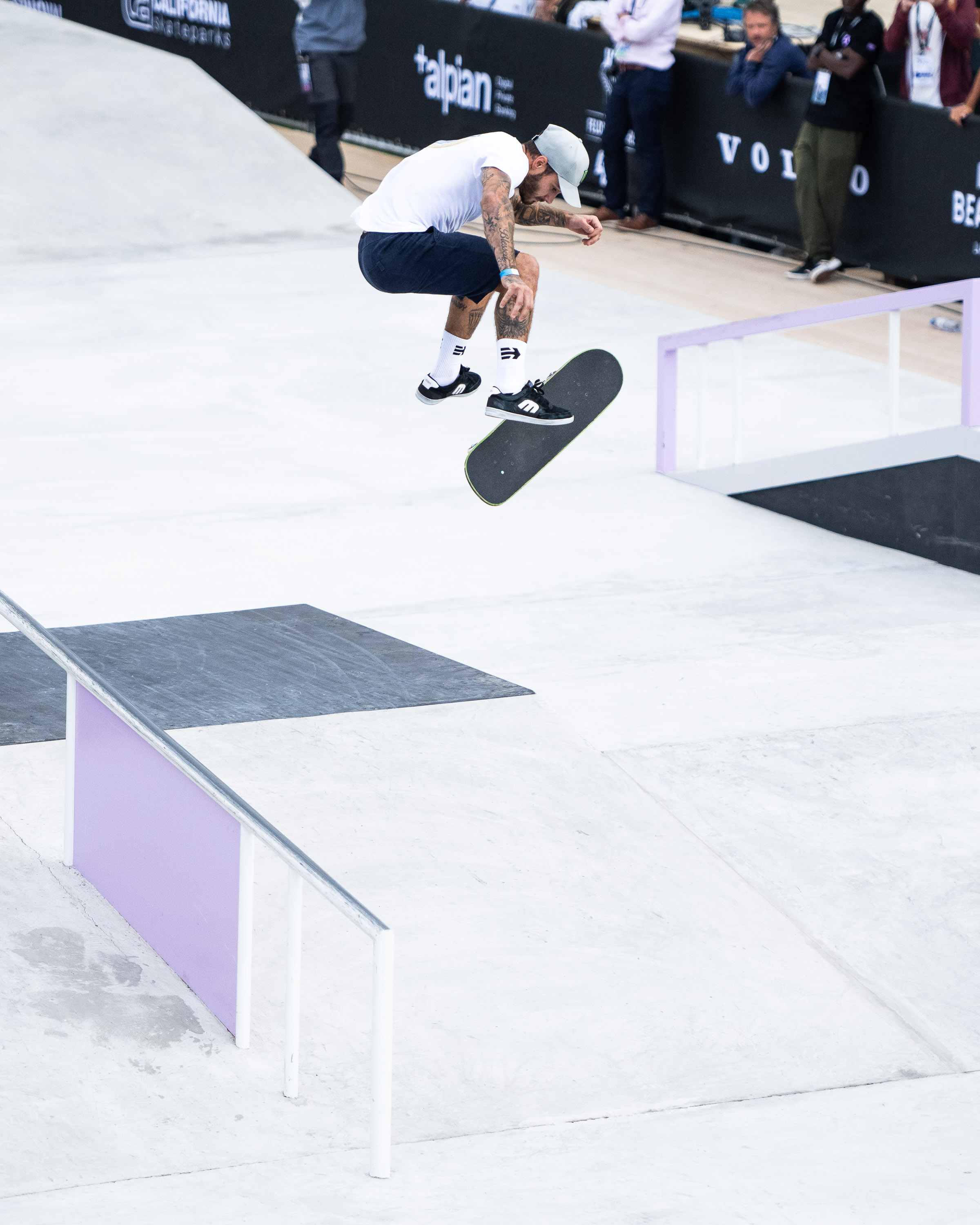 Aurelien Giraud 360 flip to flat WorldSkate WST Street Lausanne 2023 Jake Darwen 10