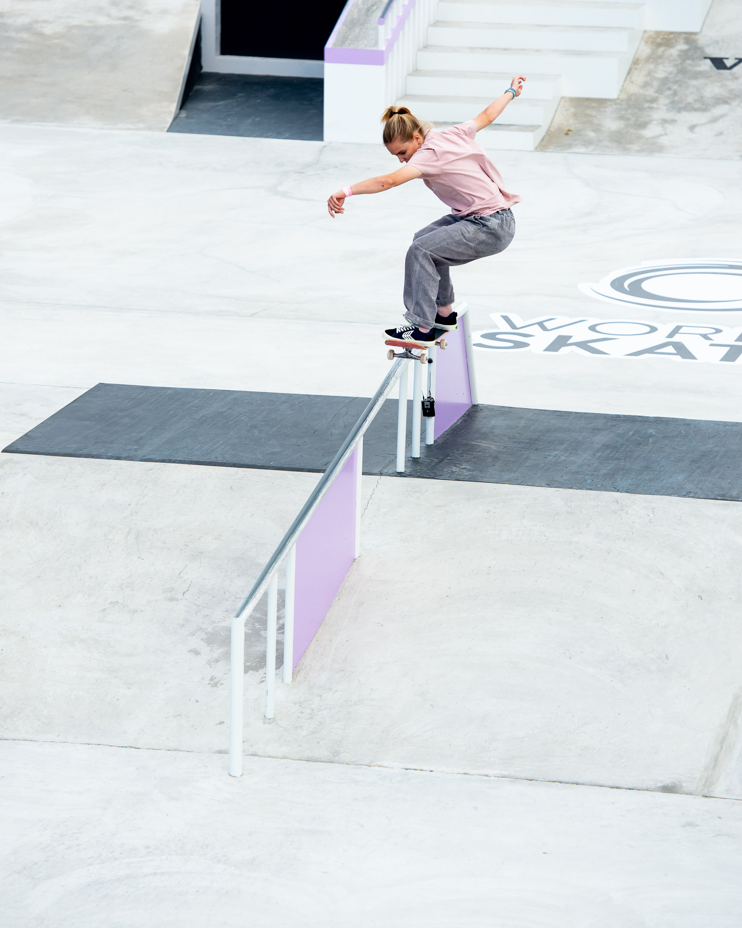 Roos Zwetsloot 5050 across and down rail WorldSkate WST Street Lausanne 2023 Jake Darwen 18