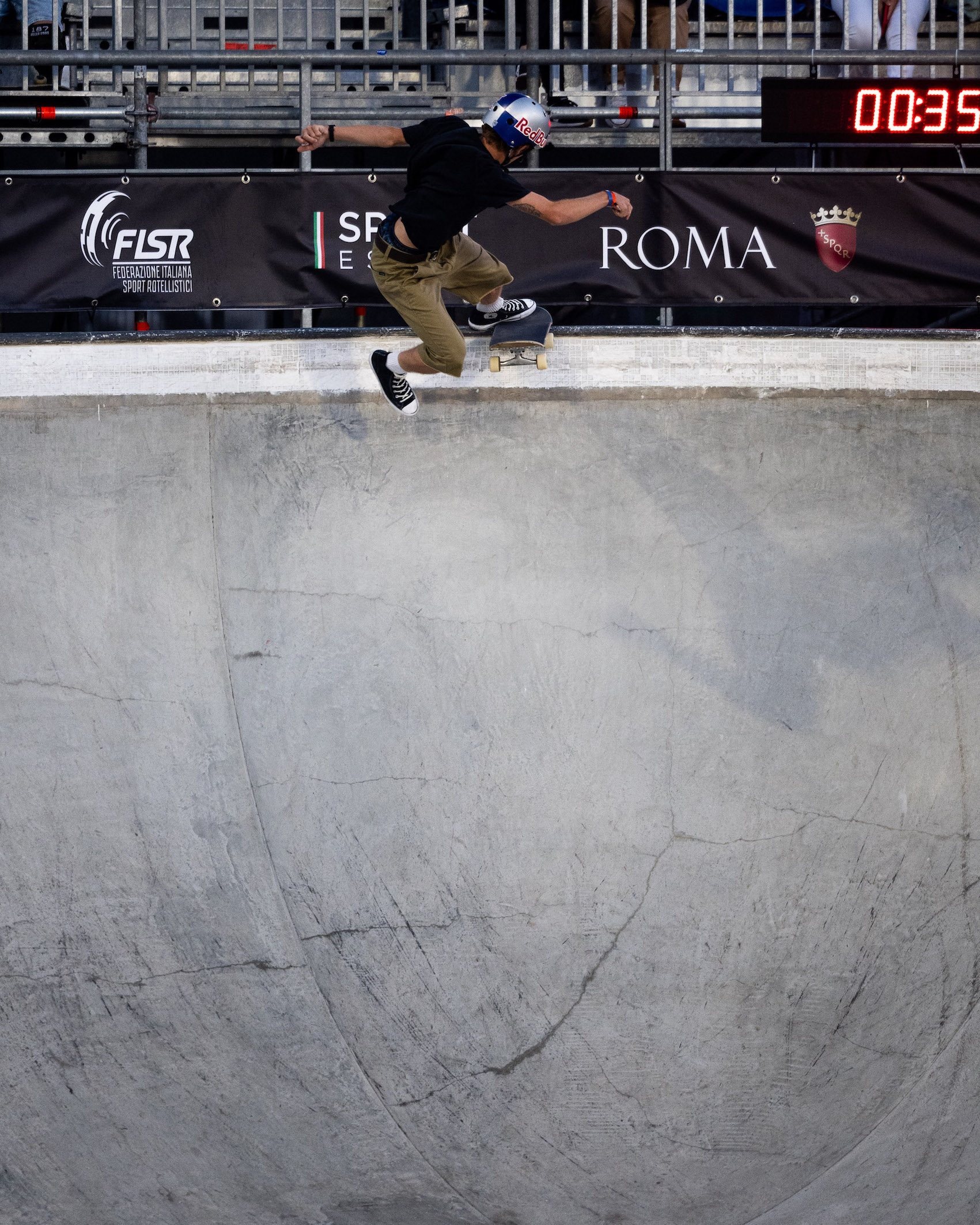 Gavin Bottger no comply tail slide WorldSkate WST Park Ostia Rome 2023 Bryce Kanights 6