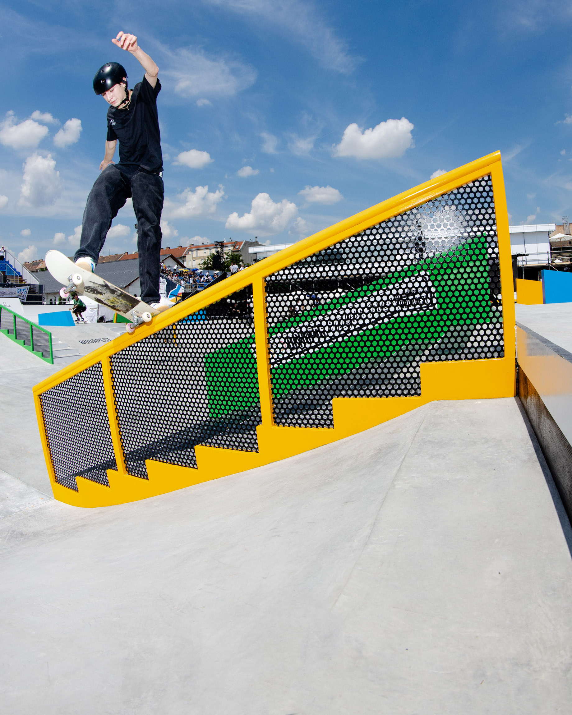 felipe mota front blunt rail wst street wch oqs budapest kenji haruta 6
