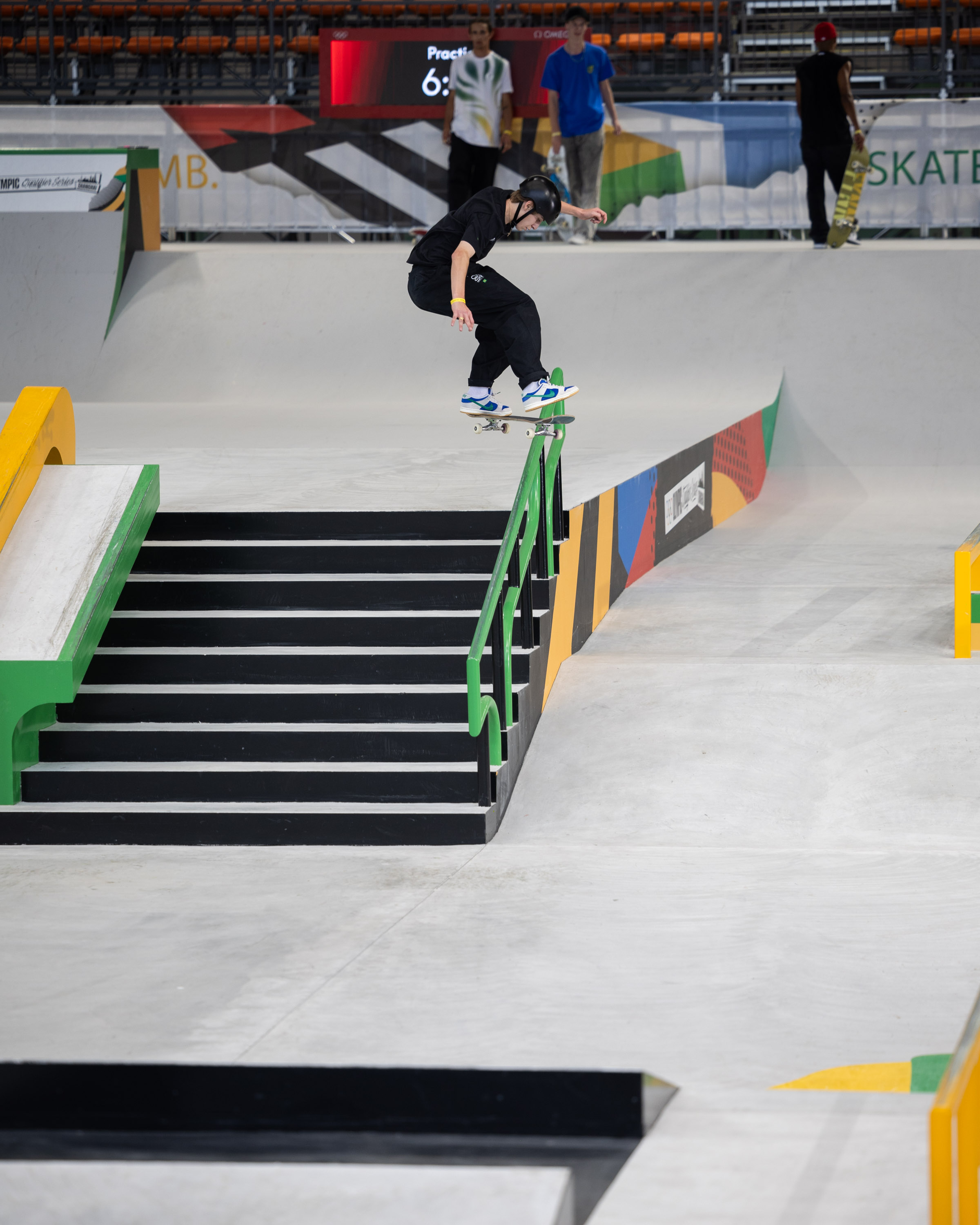felipe mota heelflip front board wst street wch oqs shanghai atiba jefferson 2